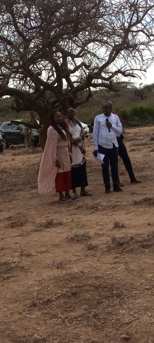 CEMIRIDE_KE's tweet photo. CEMIRIDE joined elected leaders of kajiado, @Forumforwomen1, &amp; Entarshati community to support the "cabbage auction forum" This forum seeks collaboration to sustain the group's food security &amp; #indigenouswomenempowerment
@SingoeiAKorir @SwissDevCoop @NasaruWomenK  #Cemiride https://t.co/lzeAIdkr1M