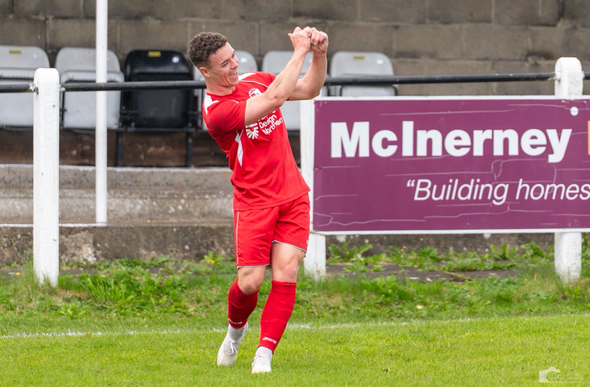 Official_SAFC's tweet photo. ⚽️⚽️⚽️ @joeposthill 

🔴⚪️🚂⚽️ https://t.co/rtwOWklydg