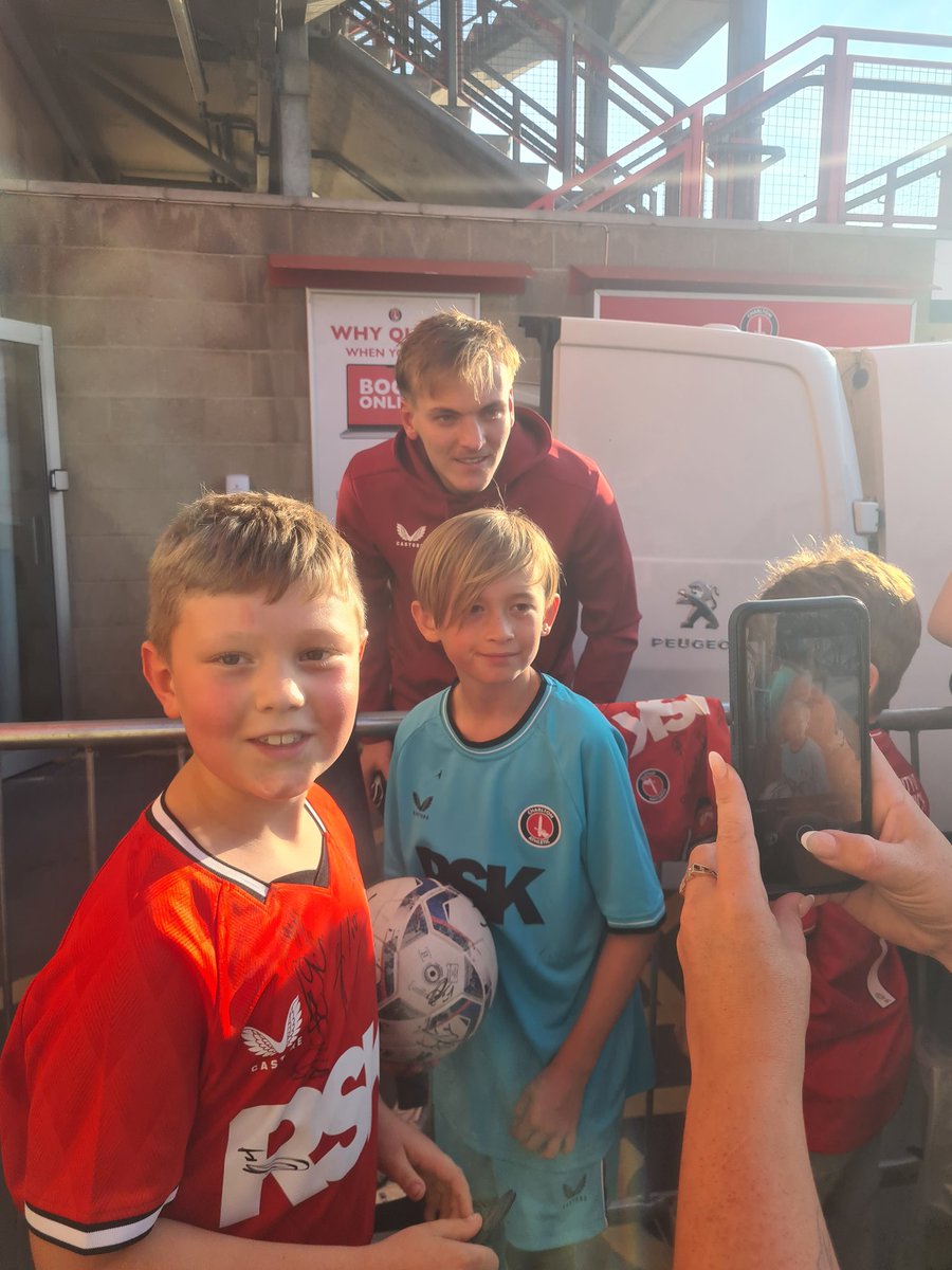 My son's day was made yesterday.  A win and waiting for the players after to get some selfies 🥰 #cafc