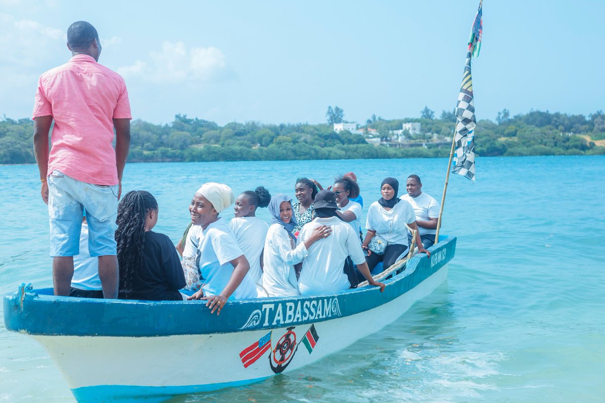 MwanamisiBakar5's tweet photo. After holding spaces for our vijana and watoto program it was so nice to have time for the youth mentors to unwind,reflect and have  good time for refreshing.
#kumekuchaquest
#thegreenstringnetwork
#akilimaliassociate
#letsrestorehope https://t.co/DCcSnAJfuB
