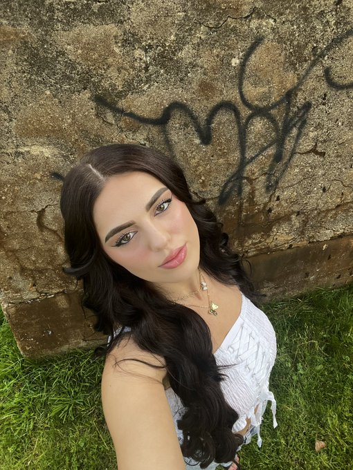 Hi https://t.co/GKTarkrXTj