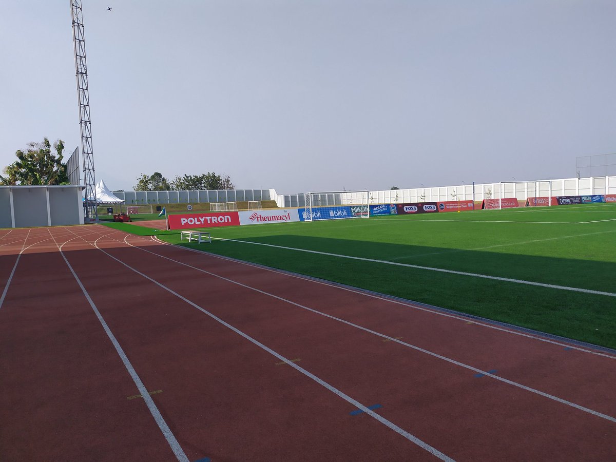 ainurohman's tweet photo. Pada 1969, Djarum fokus melakukan pengembangan dan pembibitan atlet bulu tangkis dgn mendirikan PB Djarum.

Hari ini, Djarum mulai berkomitmen ikut mengelola sepak bola putri via peresmian SupperSoccer Arena di Kudus. Tujuan besarnya: membantu tim putri Indonesia ke Piala Dunia. https://t.co/t94R8UEWZZ