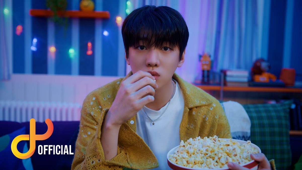 dkz_dy's tweet photo. JAECHAN 1st Mini Album 【JCFACTORY】

🎞 'Hello' Teaser
https://t.co/dPMmBuCn4n

🎶 2023.09.06 18:00 (KST)

#재찬 #JAECHAN
#JCFACTORY
#Hello https://t.co/jWqumyXuKV