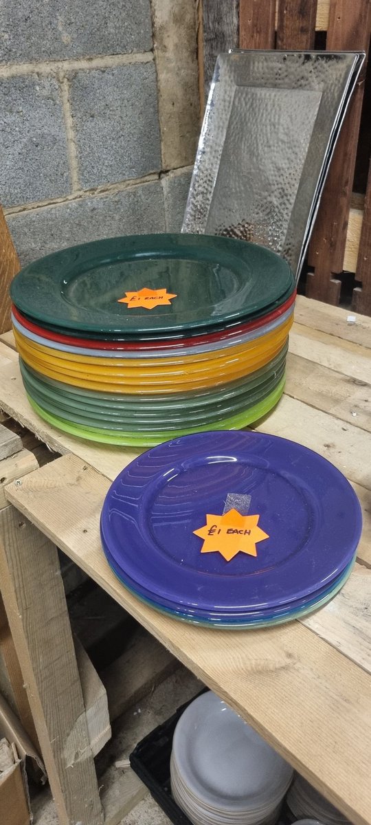 We've restocked with loads of gorgeous #circulareconomy homewares, furniture and kitchen wares. Superb value that's great for people &amp; planet. Open weekdays 0900 to 1500
 OX4 7EX 01865 714111 team@raw_workshop.co.uk

#sustainability #socialvalue #Oxford #reclaimed #recycle
