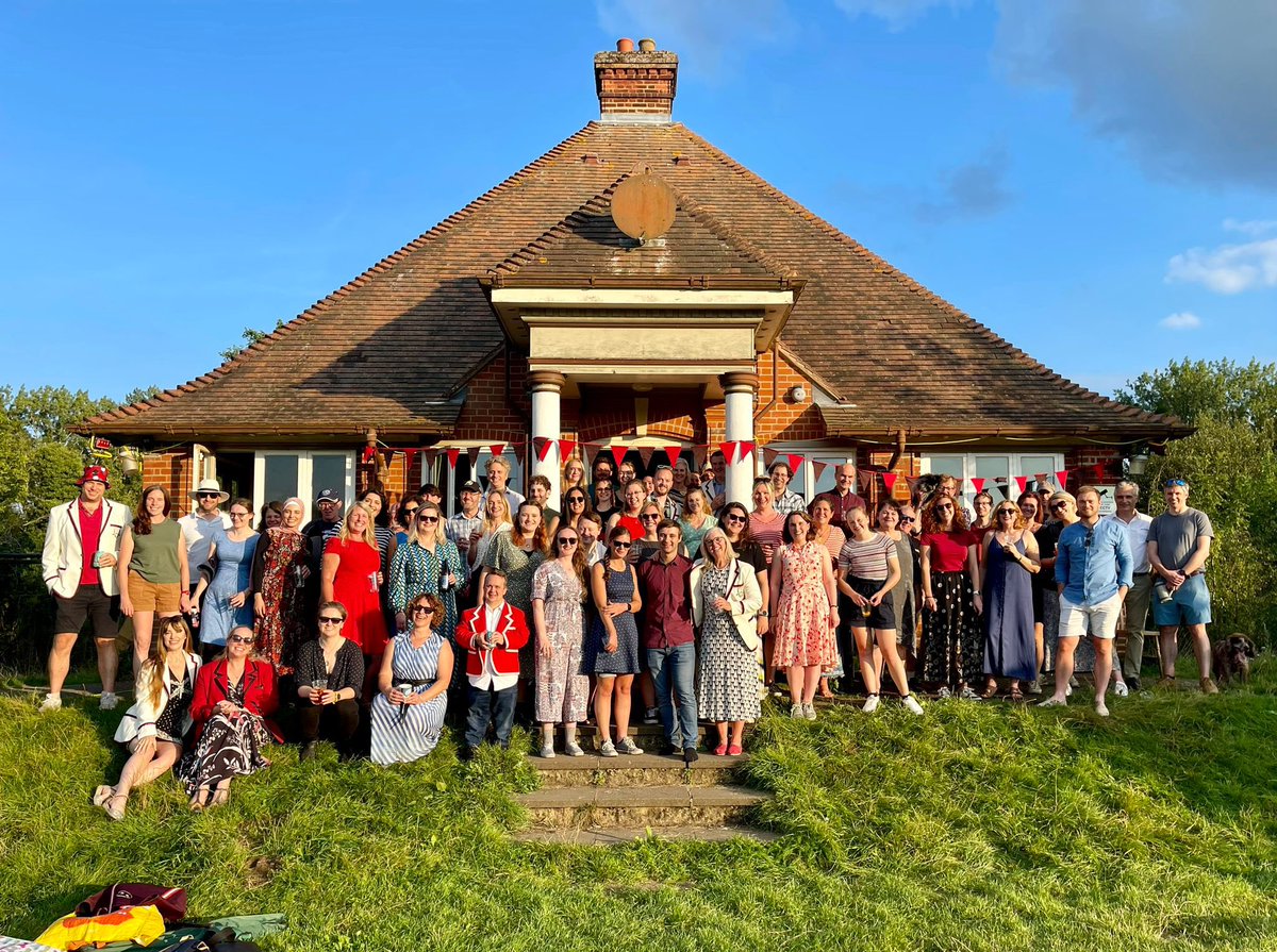 We may be looking at imminent boathouse eviction and homelessness, but we’re not giving up. Yeah @OxAcademicalsRC !