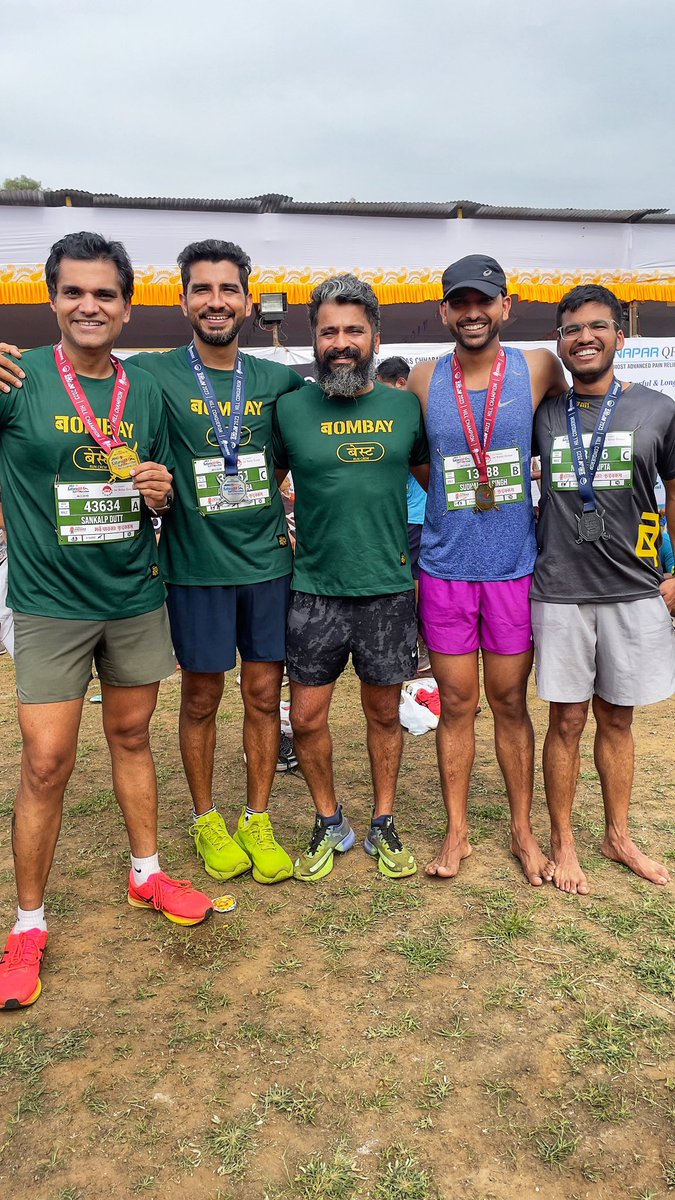 GodaraAR's tweet photo. Conqueror of the #satarahills 
Running on the hills of erstwhile #Maratha capital was a surreal experience. #Marathon #SHHM #Halfmarathon #SataraHillHalfMarathon https://t.co/x8FE3B1c7b