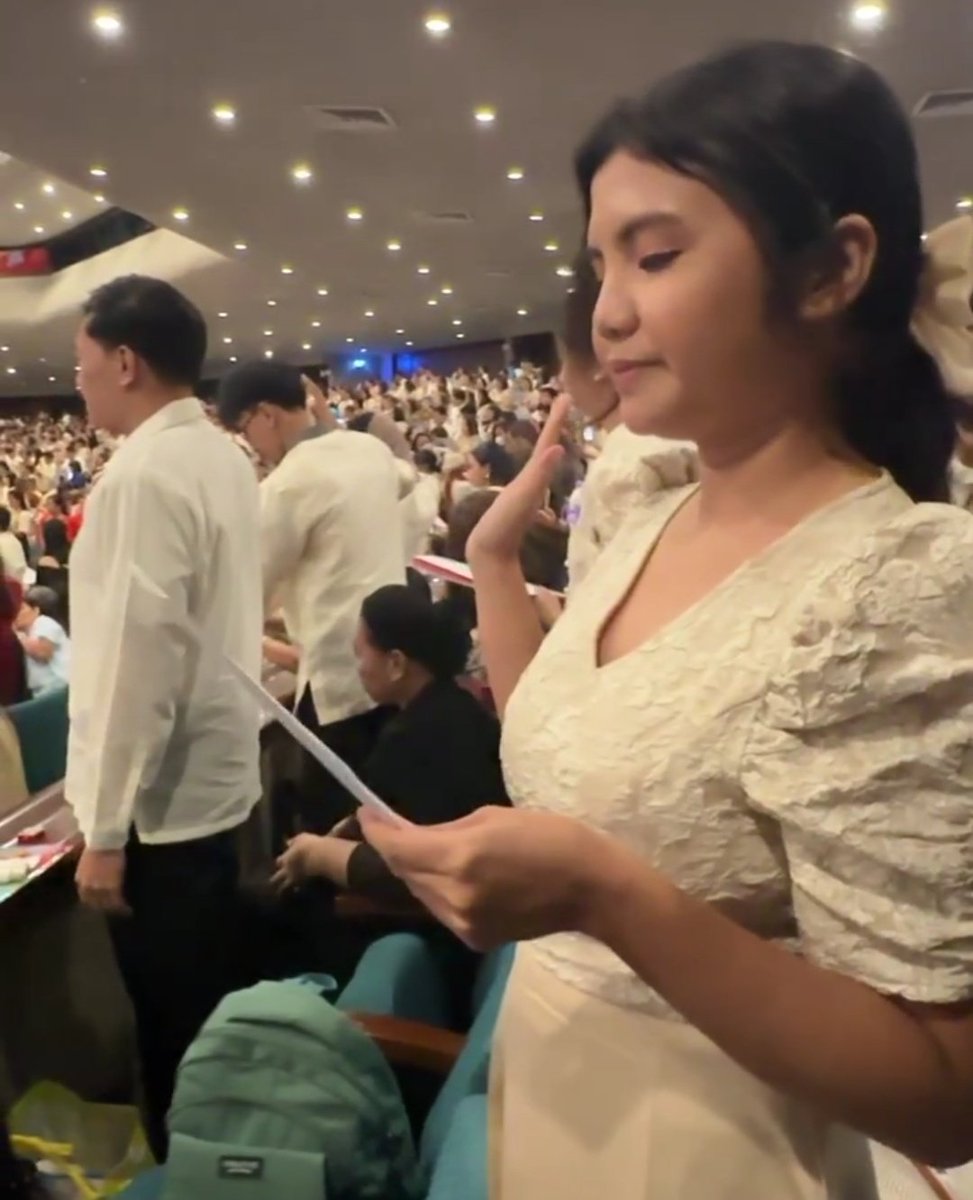 This binibini is officially a psychometrian!😍

 Congratulations <a href="/BinibiningMia_/">🌻</a> ! As one of your sunshines, I'm so proud of you!💛😭 Pagbagi po sa bagong simula na iyong tatahakin! 

<a href="/BinibiningMia_/">🌻</a>
#BLEPP2023