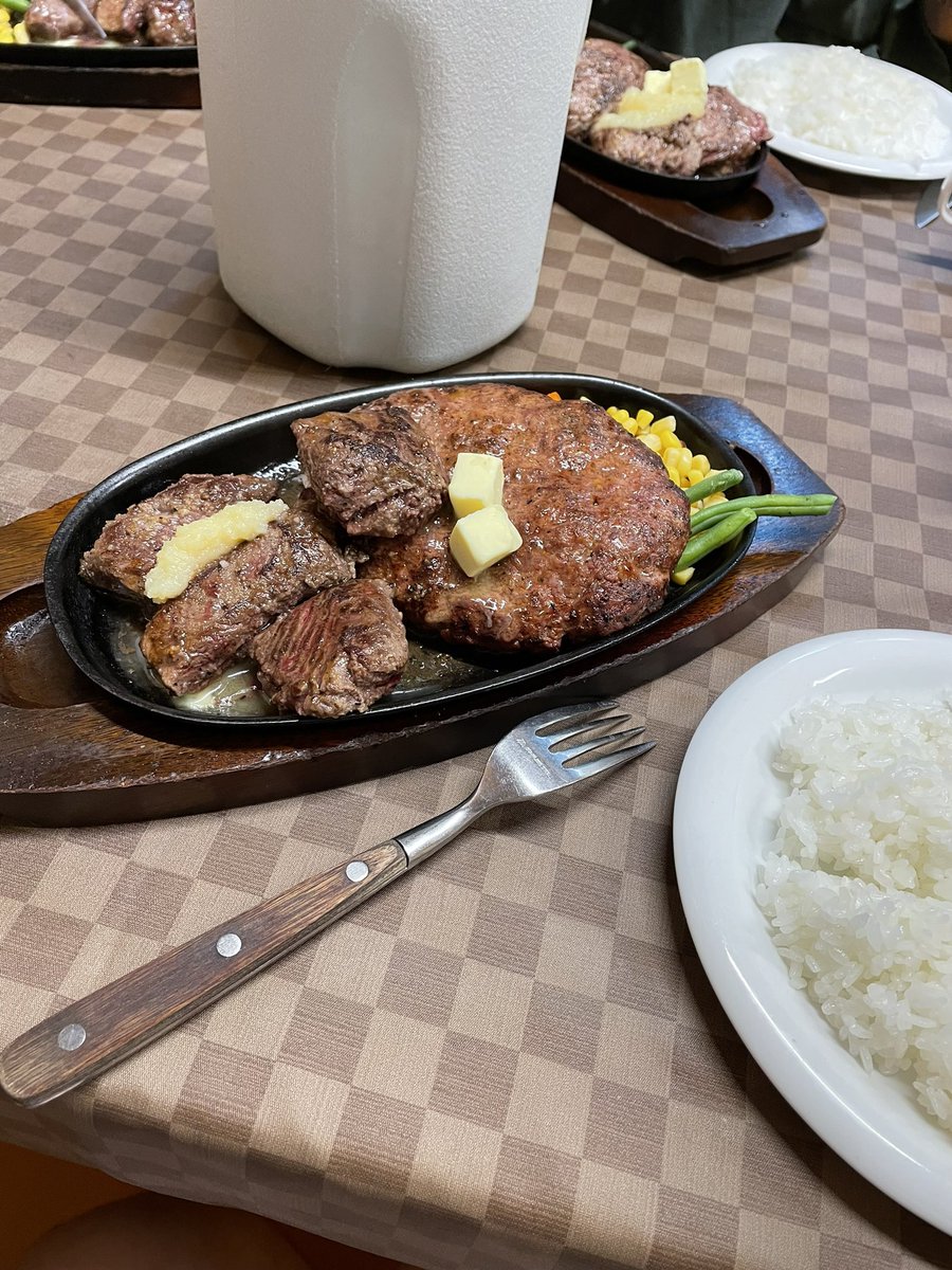 esto_one's tweet photo. 昨日ドミさんの店に行って８時間喋り続けて喉痛いです。楽しかった！釣り仲間ができた！ https://t.co/hISCyGFGPX