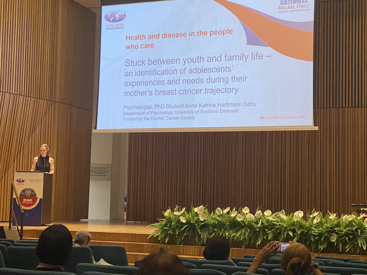 cancer_K2A's tweet photo. Really powerful way of capturing the voices of adolescents whose mothers are diagnosed with #breastcancer in I-poems presented by Anne Katrin Hartman Sony at #IPOS23 Might be of interest to you @jefardell @usansomdaly @JordanaMcloone https://t.co/CYw17vDu45