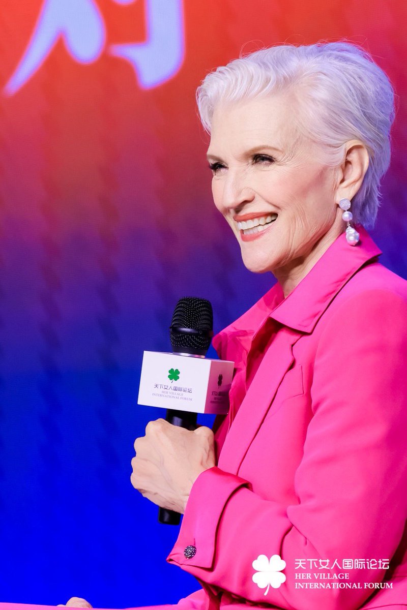 mayemusk's tweet photo. My first time in Macau was wonderful. I enjoyed sharing stories from my book at Her Village International Forum. Everyone I met was charming, enthusiastic, happy and stylish. #China 
Thank you @caaspeakers 
#CAAChina 
#AWomanmakesAPlan 📖
#ItsGreatToBe75 💪💃 https://t.co/ZJSVlsYLkh