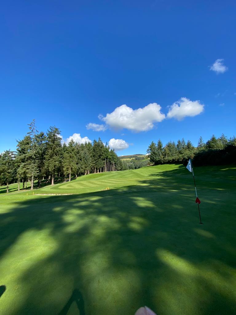 MacreddinRock's tweet photo. Carthy Golf Day. Perfect weather for beautiful @Macreddingolf #family #wicklow https://t.co/1Ip7etV7l1