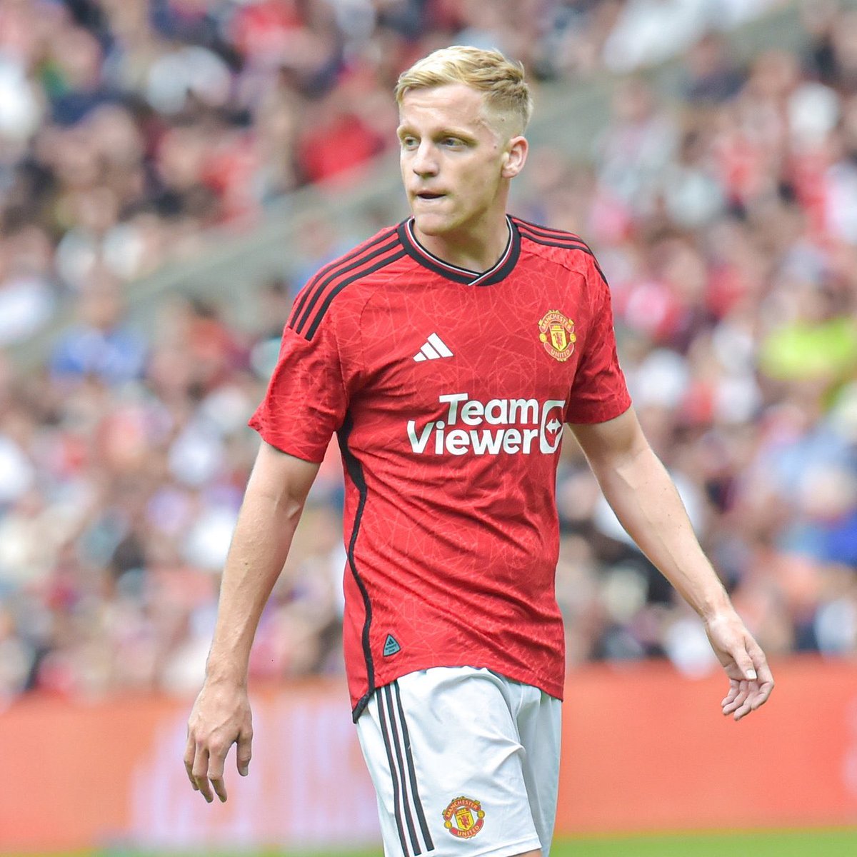 🚨 FC Lorient chose not to sign Donny van de Beek because they didn’t appreciate his behaviour/attitude towards them this summer. ❌🇳🇱

In mid-August, the player refused to speak to the French club even though they had agreed a loan with Manchester United. 🇫🇷🚫

But at around