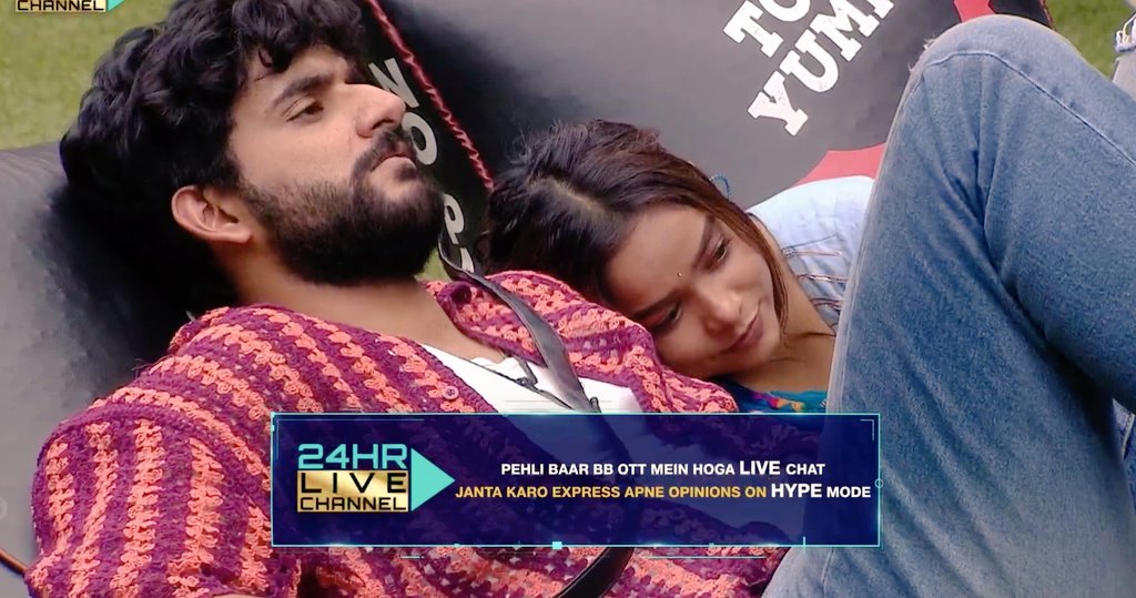 How many retweet for #abhisha

JUDAIYAAN POSTER OUT