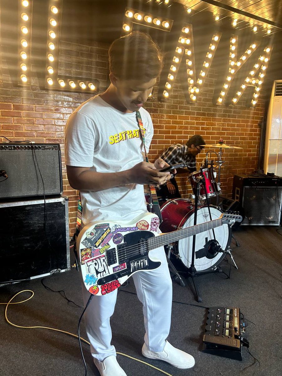 "Are you busy?"

Me: "Never too busy for you my Queen, wassup?"