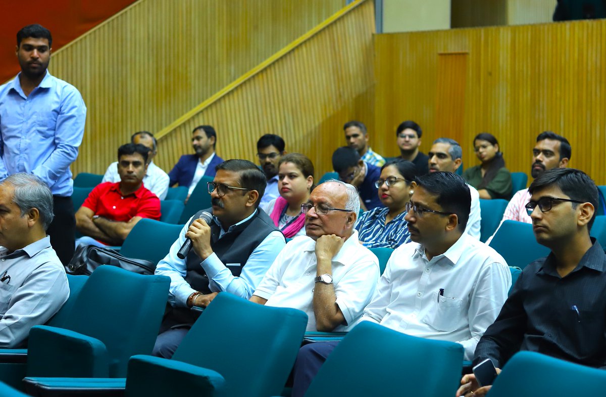 IIM_I's tweet photo. Following these informative talks by the esteemed panelists, the Industry Conclave at #IIMIndore featured an insightful Q&A session, where industry professionals engaged in a lively exchange of questions and insights.
#IIMIat26 #IIMI #IIM #GenAI #Technonlogy #Conclave #Industry https://t.co/i0oDspnmrh