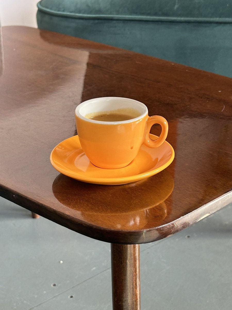 ScranattheCoast's tweet photo. Just a double-espresso from ‘Deep North’ on Tynemouth Front Street (+ takeaway cappuccino)

Donuts are the focus, very much rough and ready (clean?). Think; Heaton student dive but with a £4 donut 

It’s niche/cult following type. Nice people, wish them best of luck! 

🌊🌊 2/5 https://t.co/3GsYlFAG9e