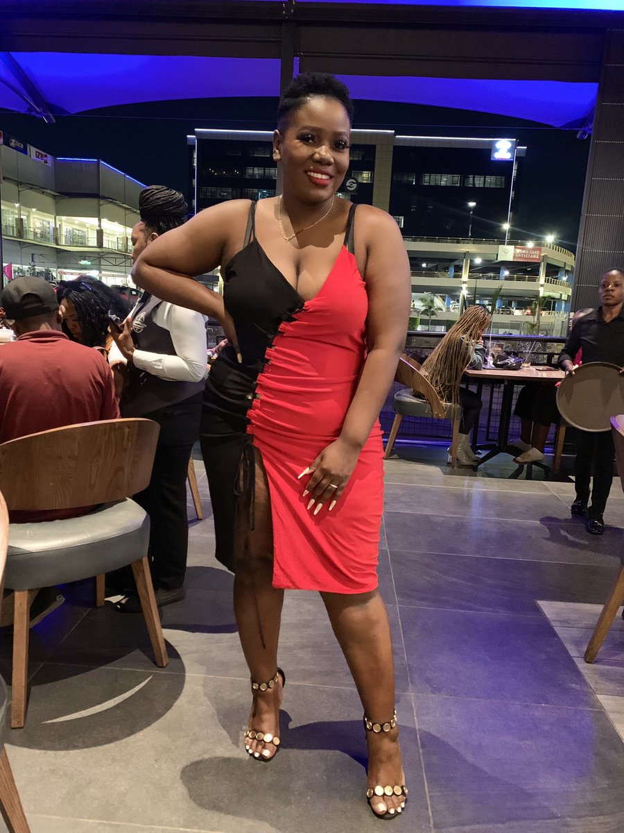 LoveSoneniMoy's tweet photo. Renewed my contract at work! Went out to celebrate! A small win is still a win 🥳 https://t.co/SPDisVps7T