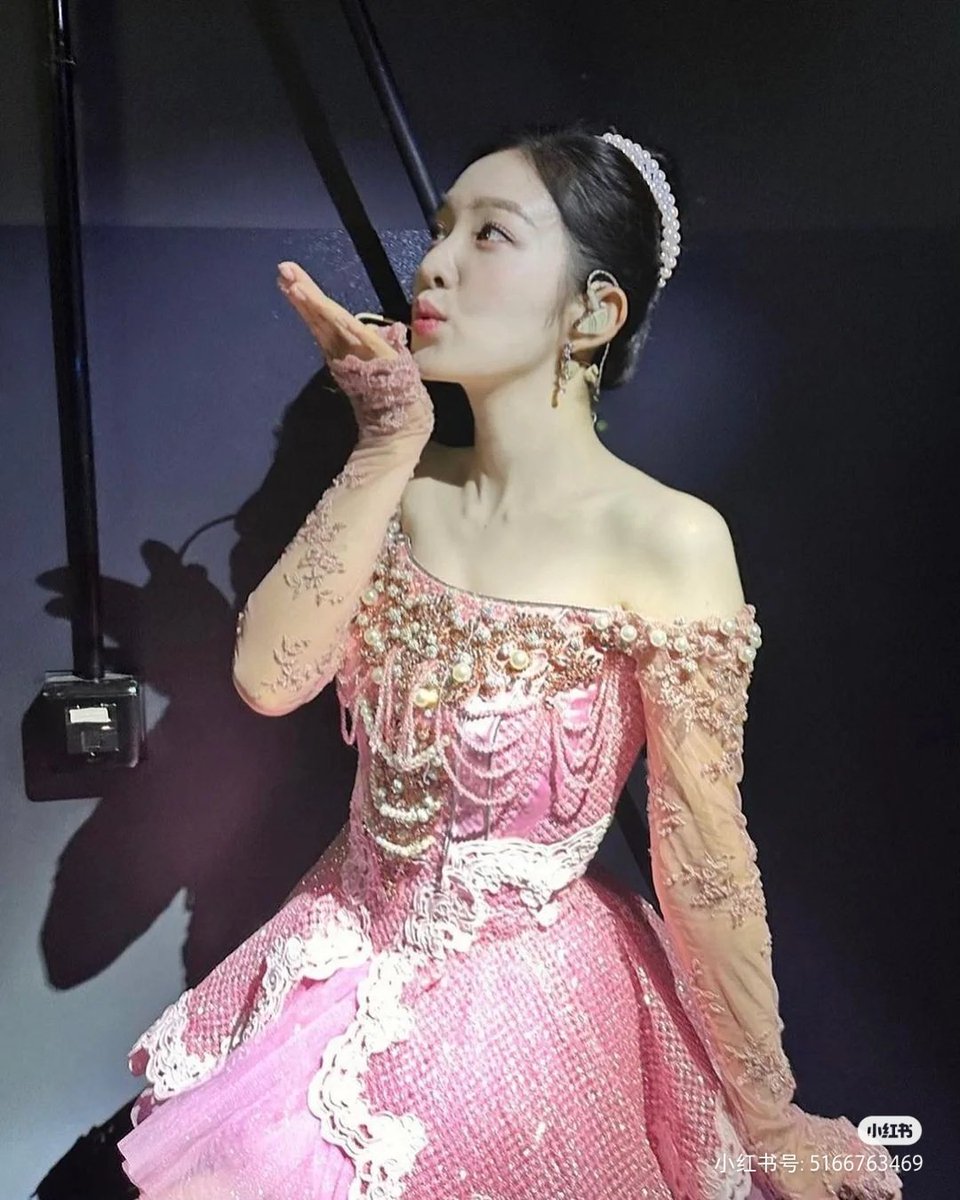 SoloBae91's tweet photo. Irene's MUA XHS update

"It's one of my favorites, Princess Irene, with all the pinks in the world. 💗
IRENE is perfect for pink 🎀💕🌸🌷" https://t.co/cYmLJeJLZq