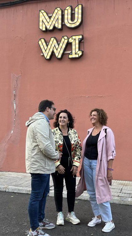 ConchaAndreu's tweet photo. 😎🤟🏻Como siempre, ambientazo en el @muwi_fest ¡Qué bien nos lo hemos pasado! 🎶
#muwi #festival #muwifest https://t.co/ufU2fSqGKx