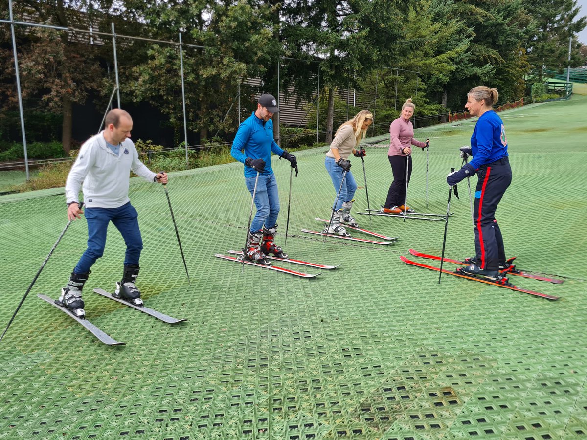 Mooie woorden en complimenten van burgemeester Niek Meijer over inclusiviteit bij Wolfskamer Wintersport. Die steken wij graag in onze zak!

Wat een fantastische eerste open dag!

Vandaag (3 september) zijn wij weer open van 10:00 uur tot 20:00!