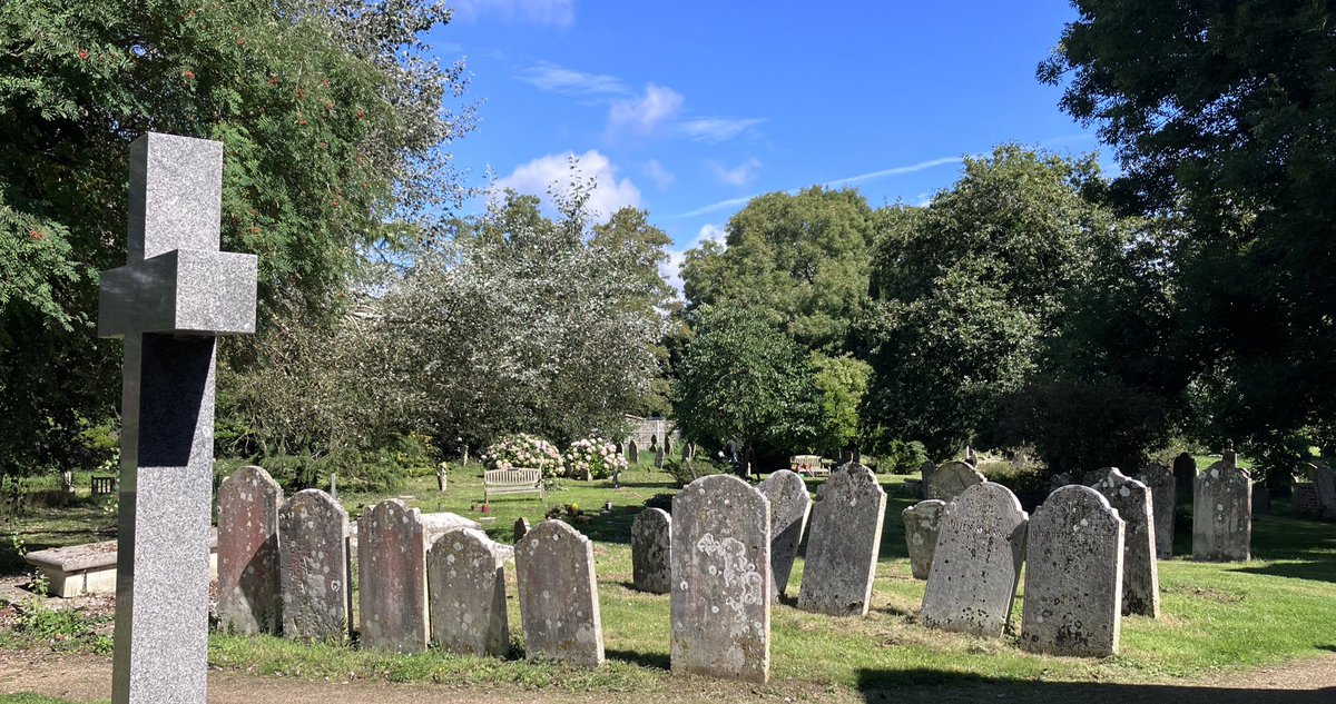 stmarysidlesham's tweet photo. Great churchyard working party yesterday. Next one will be Sat 7 October between 9.30 to 12. All welcome to come along, help out &amp; enjoy some refreshments. #ThankYou you to everyone who helped yesterday

#sidlesham #selsey #churchyard #workingparty #community #caringforgodsacre https://t.co/Mm9eiQmuIV