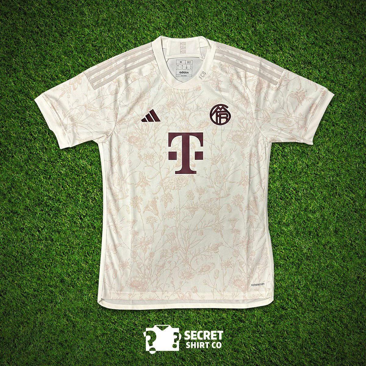 secretshirtco's tweet image. If Bukayo Saka 🏴󠁧󠁢󠁥󠁮󠁧󠁿 or Marcus Rashford 🏴󠁧󠁢󠁥󠁮󠁧󠁿 score FIRST today we’ll giveaway a SecretShirt.co box 📦

To enter 👇

🔄 Retweet this tweet
🤝 Follow us

Good luck!