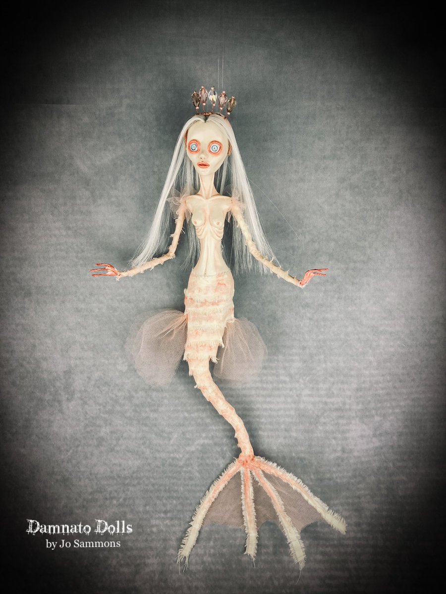 DamnatoDolls's tweet image. Wall mounted mermaid art doll sculpture available in my Etsy shop etsy.com/uk/shop/Damnat…
#TheCraftersUK #HandmadeInUK #mermaid