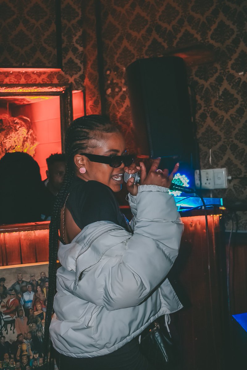 sphiwophiwa's tweet photo. Welcome to how we do it, every first Saturday of every month we say #POPOFFSATURDAY #braamfontein, #musicontherise #ivangelitour with @Lolli_Native 🔥🔥fire tings only @PlugTheCityOA @DotnetPhotos 📸🎤 @BarKitcheners #StaR_cloudy @UFazinator #TrendingNow https://t.co/pGMFzQQ6SA