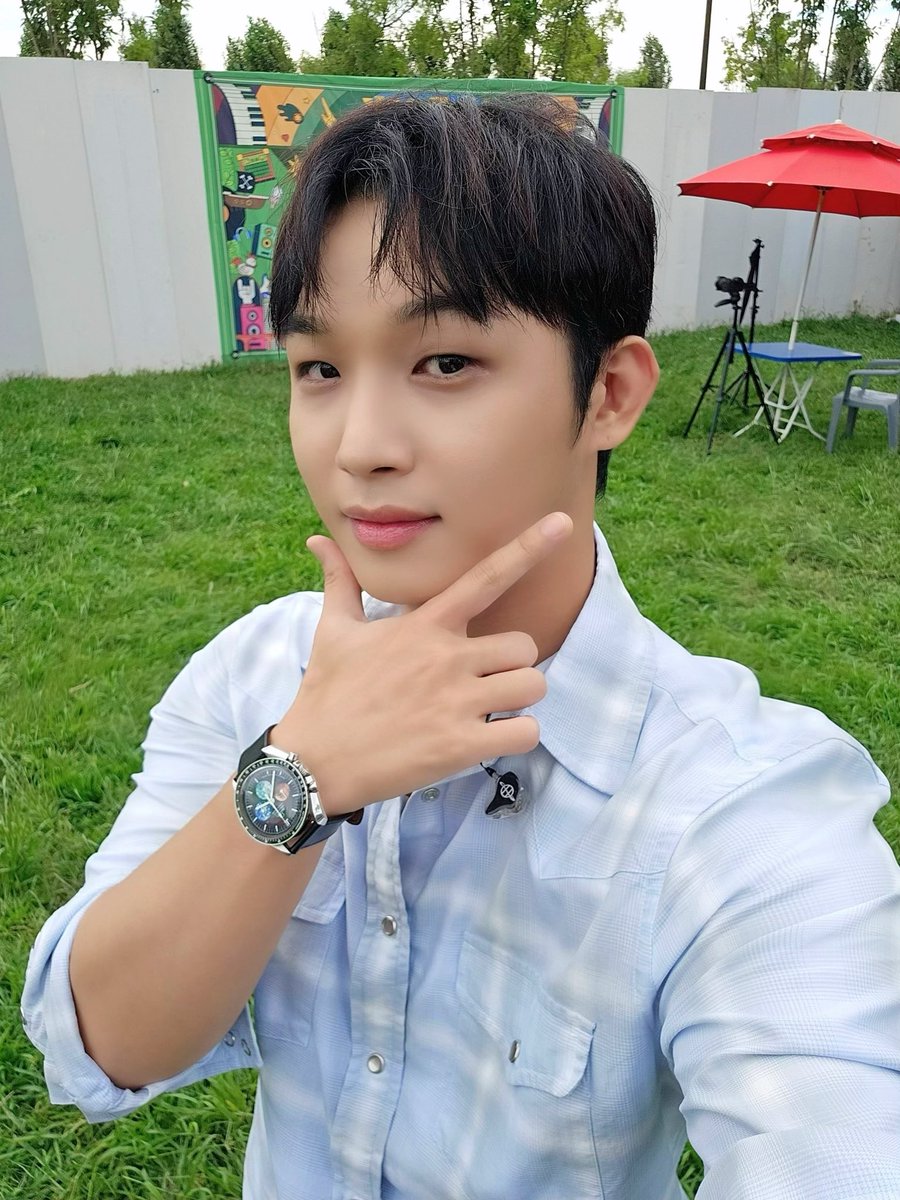 OFFICIALBTOB's tweet photo. [📸] 230903 @ #렛츠락페스티벌

바다와도 같았던 현식의 렛츠락페스티벌 무대!
멜로디와 함께 여름을 즐길 수 있어 
행복한 하루였습니다🌿
고마워요 멜로디💙
 
#비투비 #BTOB
#임현식 #LIM_HYUNSIK https://t.co/WvzI6iaavs