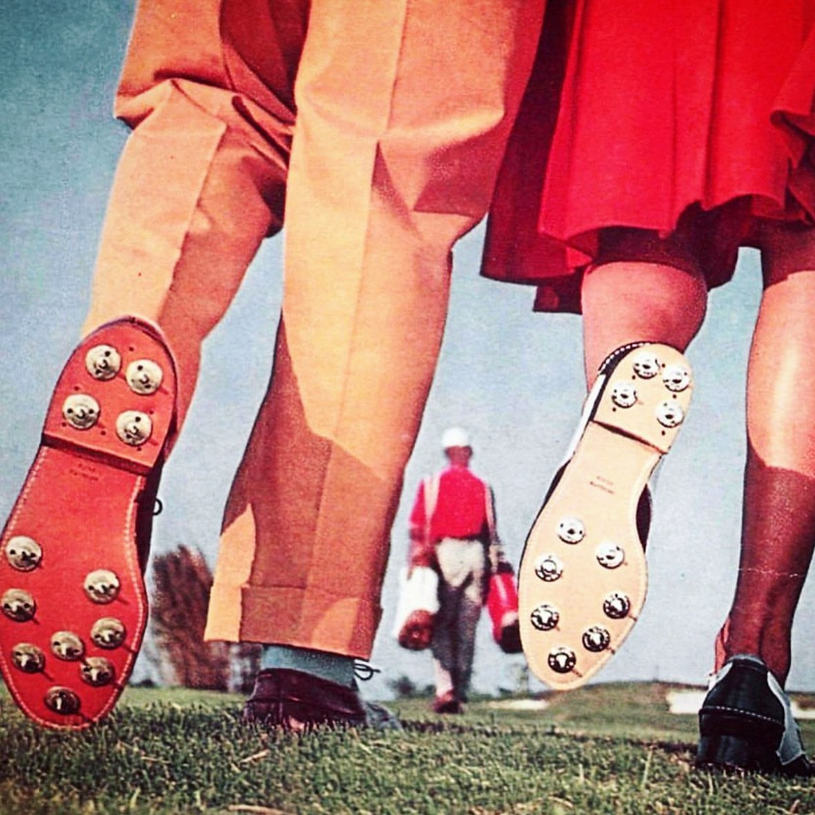 Sunday swagger - old school style💽✨

#winnerswearspikes #homeoftraction