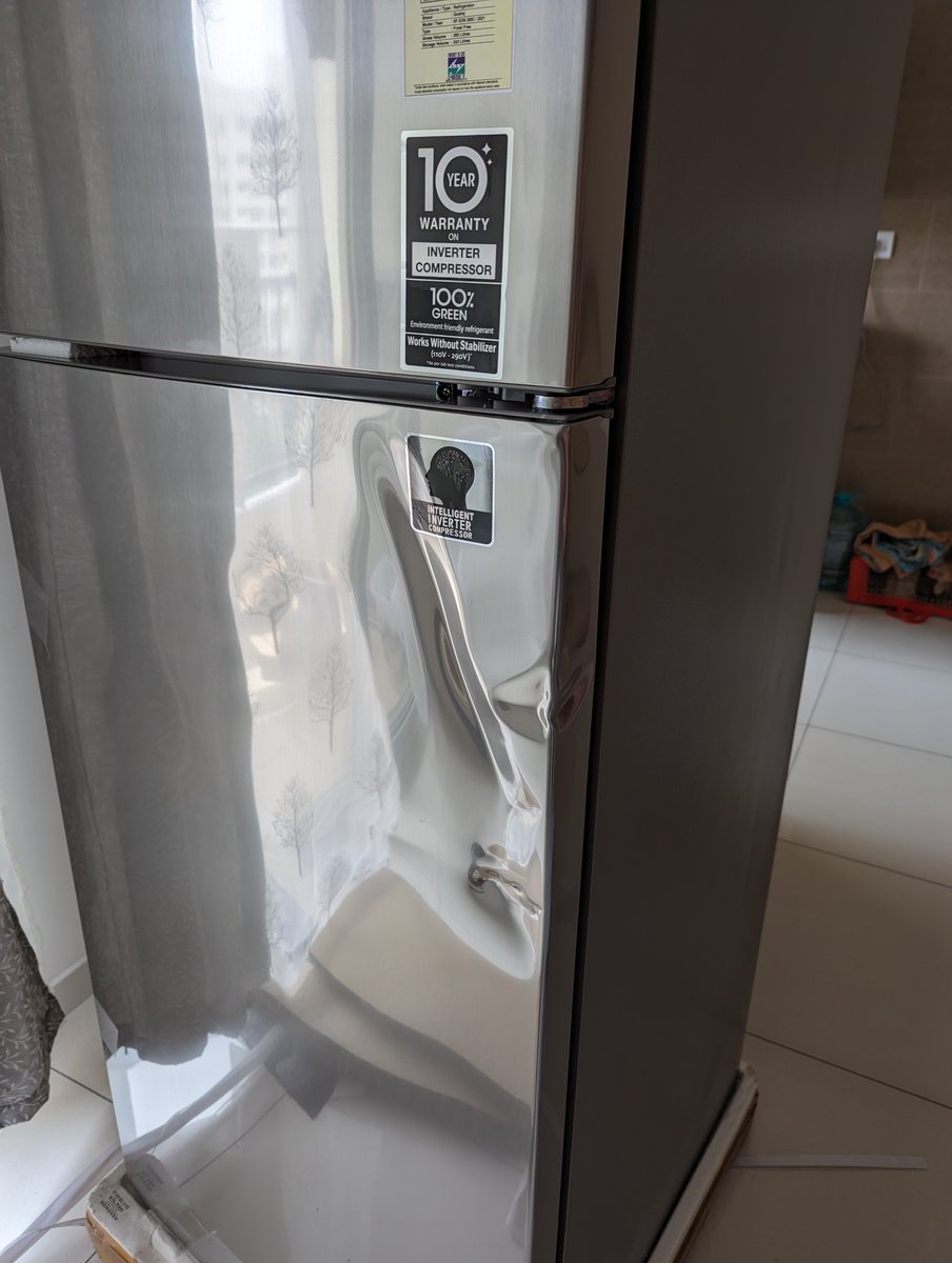pshanmukrao's tweet photo. Absolute scam, Bought @GodrejAppliance refrigerator from @amazonIN . They didn't come to installation for 3 days. When I opened the package after that. Product has many of dents. when I contacted amzn, they told me that it has already been 48 hours so no replacement. https://t.co/OwhkXl0Eo9
