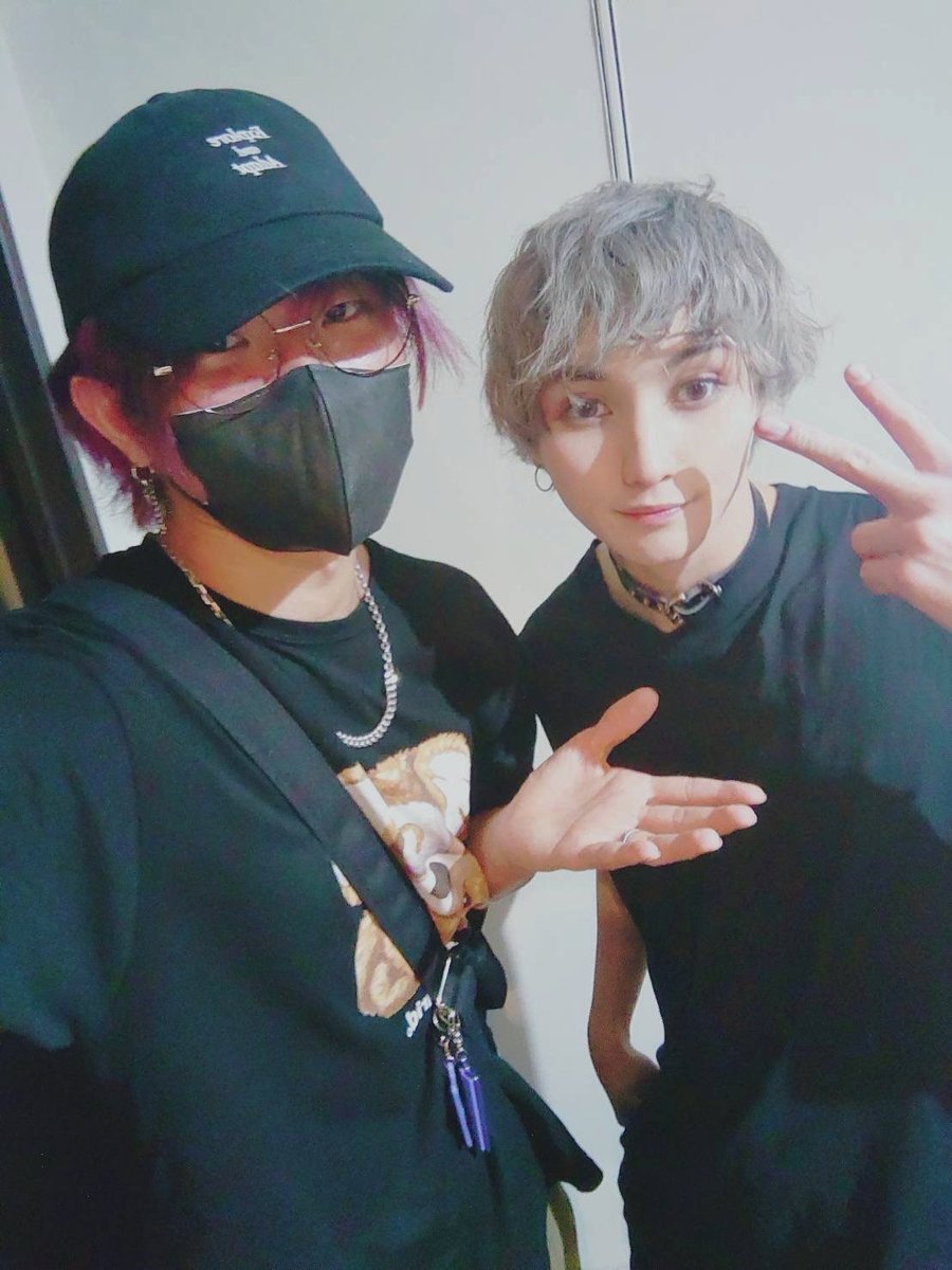 rion_neko_0224's tweet photo. アリスお疲れ様��ったよ〜！

リハも見させてもらってみんな気持ち高まってるのも伝わってきたし、本番はそれを更に超えるステージでした！
第2回もあっという間に来るけど次のお客さん楽しませれるように１ヶ月頑張ってね！

今度ご飯いこ〜！ https://t.co/75YstWejwP