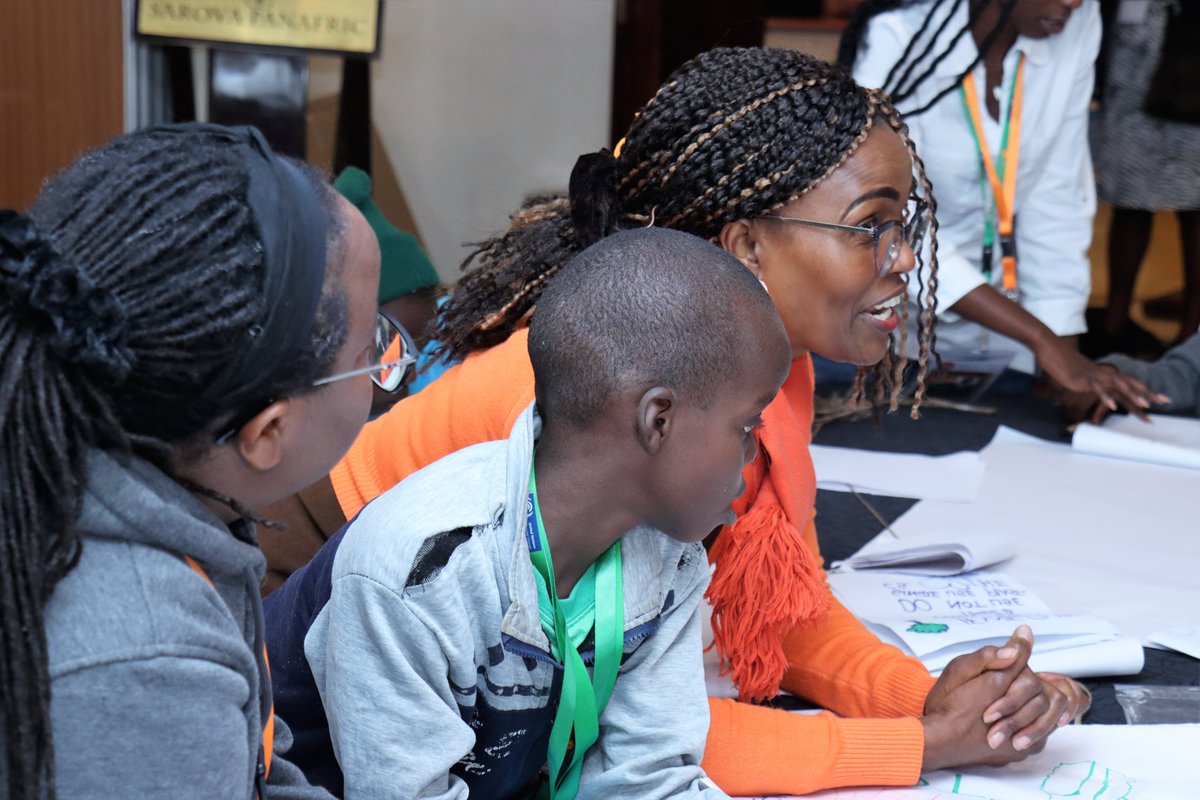 EacrnRegional's tweet photo. Children engaging in #climate activism using art at the #childrenclimatesummit
(Turning key messages into creative formats such as drama, poem, art, music and debate)
#ACS23 https://t.co/GT94axOHMJ