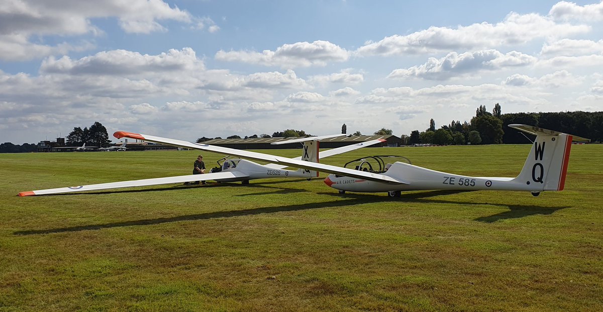 I had a very productive and enjoyable visit to 644 VGS, RAF Syerston, yesterday. It was good to meet the @aircadets enjoying their GIFs, and the FSCs undertaking their Gliding Scholarships. Many thanks to OC 644, the rest of his team, and the CFAVs who support this activity.