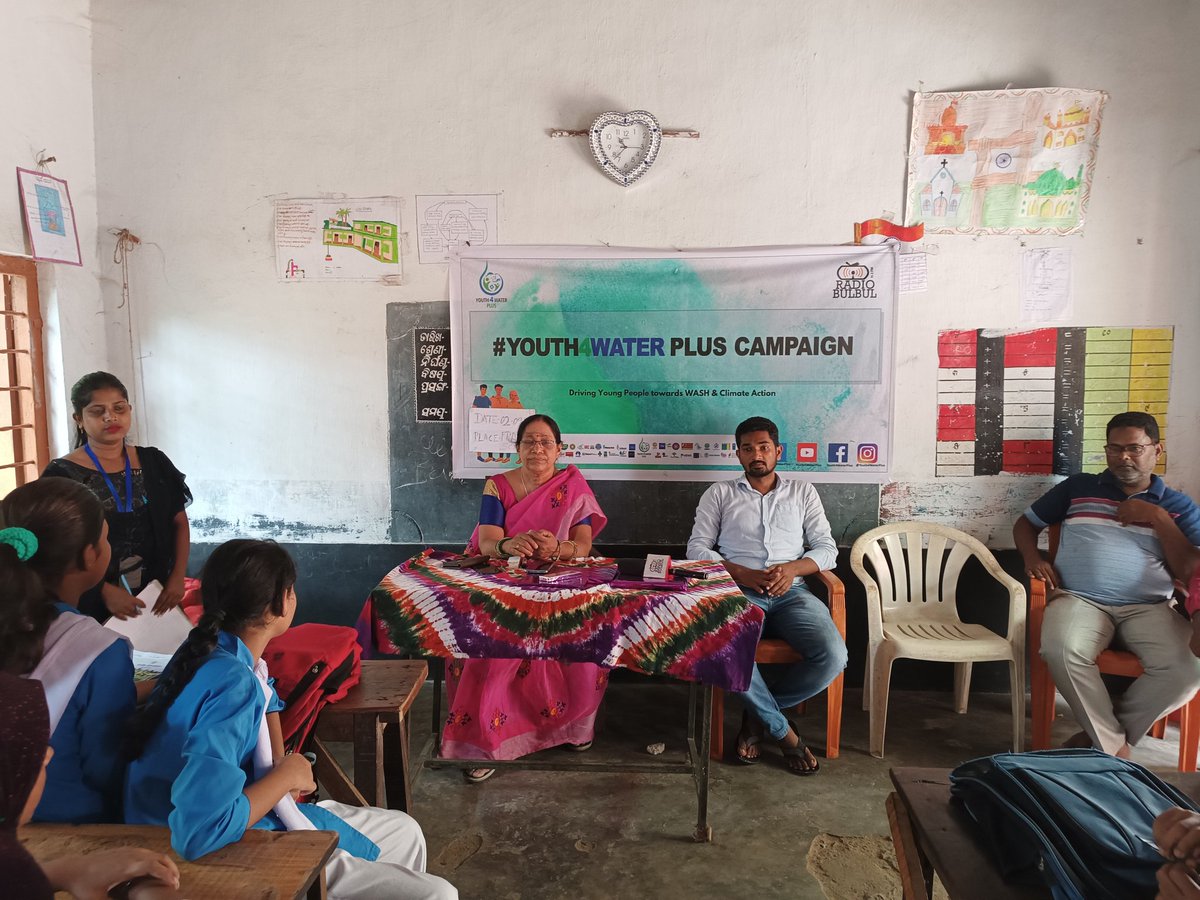 RadioBulbul's tweet photo. Organised By #RadioBulbul Narrowcasting Sessions #Youth4WaterPlus Campaign Theme for #TeachersDay Role of teachers in teaching climate positive behaviour At Fraser Govt Girls U.P School. Bhadrak @Youth4WaterPlus @UNICEFIndia @JyotiFORCE @niyazlive @MIB_India https://t.co/BNVdc9A3Mf
