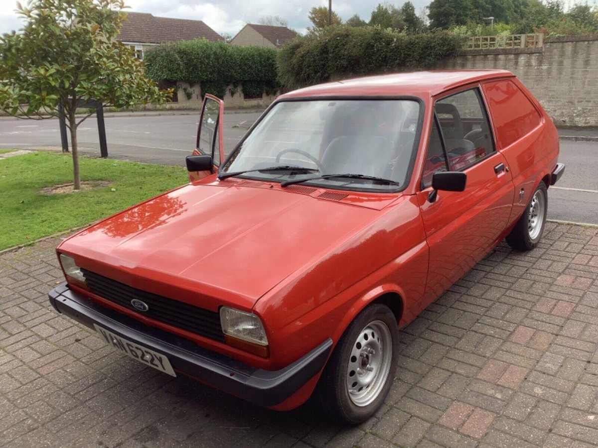 BarnFindsUK's tweet photo. Ad - This week's Top 5 Posts - No.5
1983 Ford Fiesta MK1 Van
On eBay here -->> https://t.co/UsJRMxsAB9

 #Top5Posts #FordFiesta #MK1 #ClassicCars #CarLovers https://t.co/GnGDNNJEw1