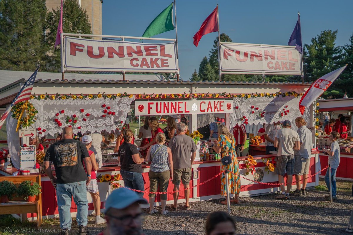 OLCZShrine's tweet photo. Polish-American Festival Day 1 at @OLCZShrine https://t.co/9aQOYzkwg9