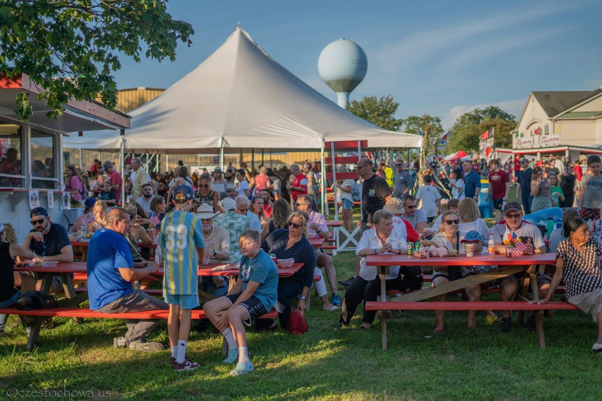 OLCZShrine's tweet photo. Polish-American Festival Day 1 at @OLCZShrine https://t.co/9aQOYzkwg9