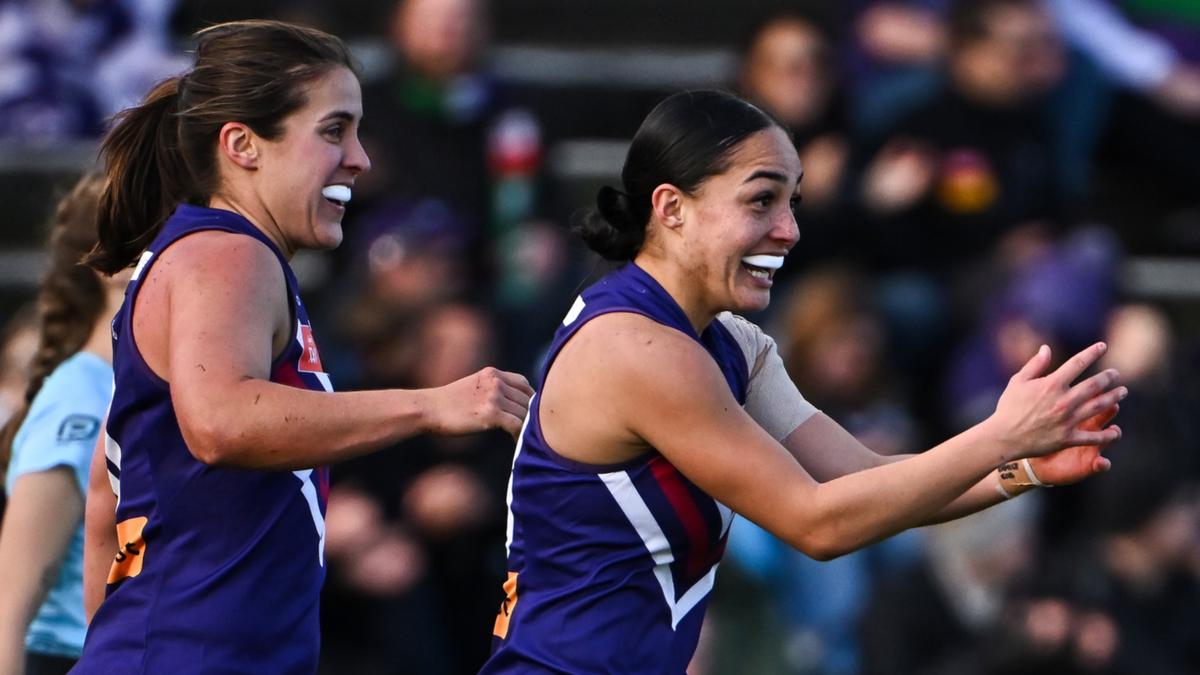 DOCKERS DERBY DELIGHT! It's six-straight western derby victories now for Fremantle ... but this one didn't come easy. bit.ly/3r2vKek