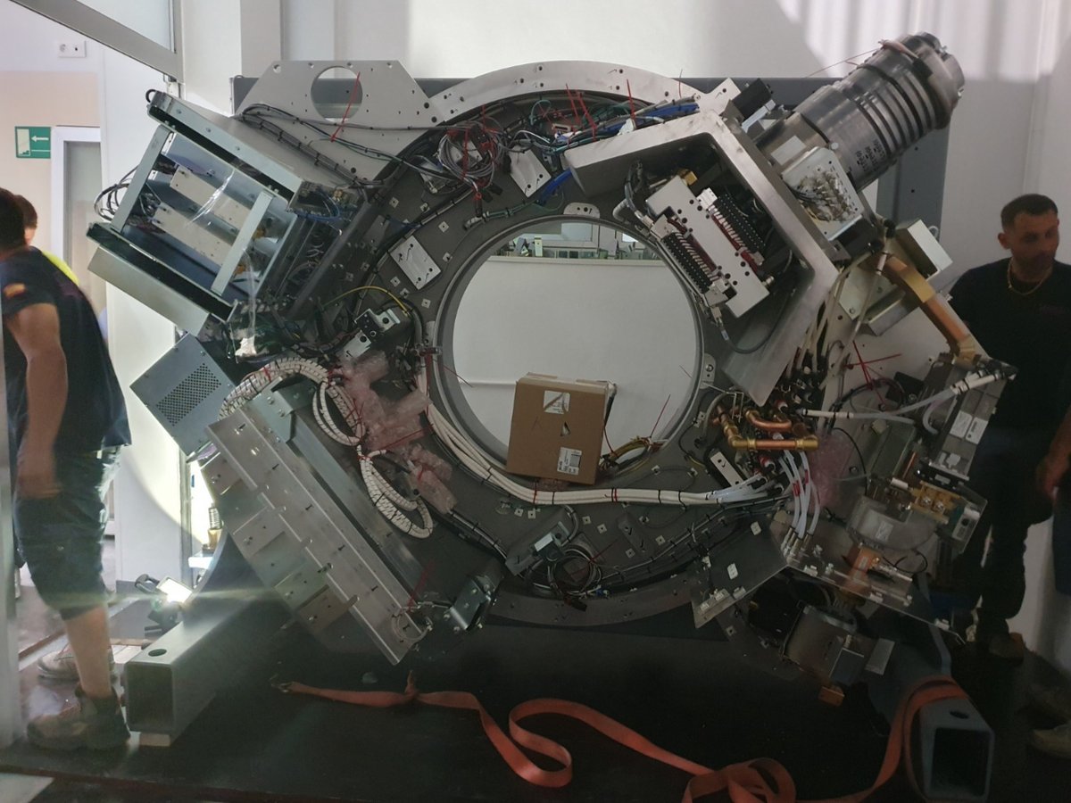 Hospital Universitario Reina Sofía tweet media