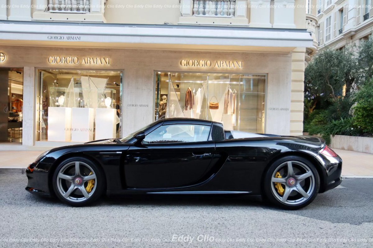EddyClio's tweet photo. PORSCHE CARRERA GT 

#porschecarreragt #supercar #rare #legend #classic #art #iconic #hypercar #voiture #carporn #perfect #amazing #fool #awesome #nicepicture  #photo #photooftheday #art #porsche #carreragt #mclaren720s https://t.co/bhPtrvh852