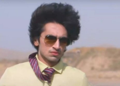 EditsLenna's tweet photo. Ye konsi dushmani nikali hai director ne🤭😂 #sirftum https://t.co/4hMG3VO7B1