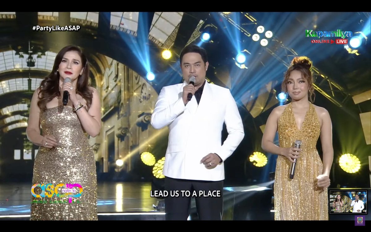 jedslootbox's tweet photo. This goes to show na dapat sinama si @jedmadela sa @ASAPOfficial Milan...Kayang kaya kahit anong lenggwahe pa ang kanta...
#PartyLikeASAP https://t.co/SEnDnTMmAD
