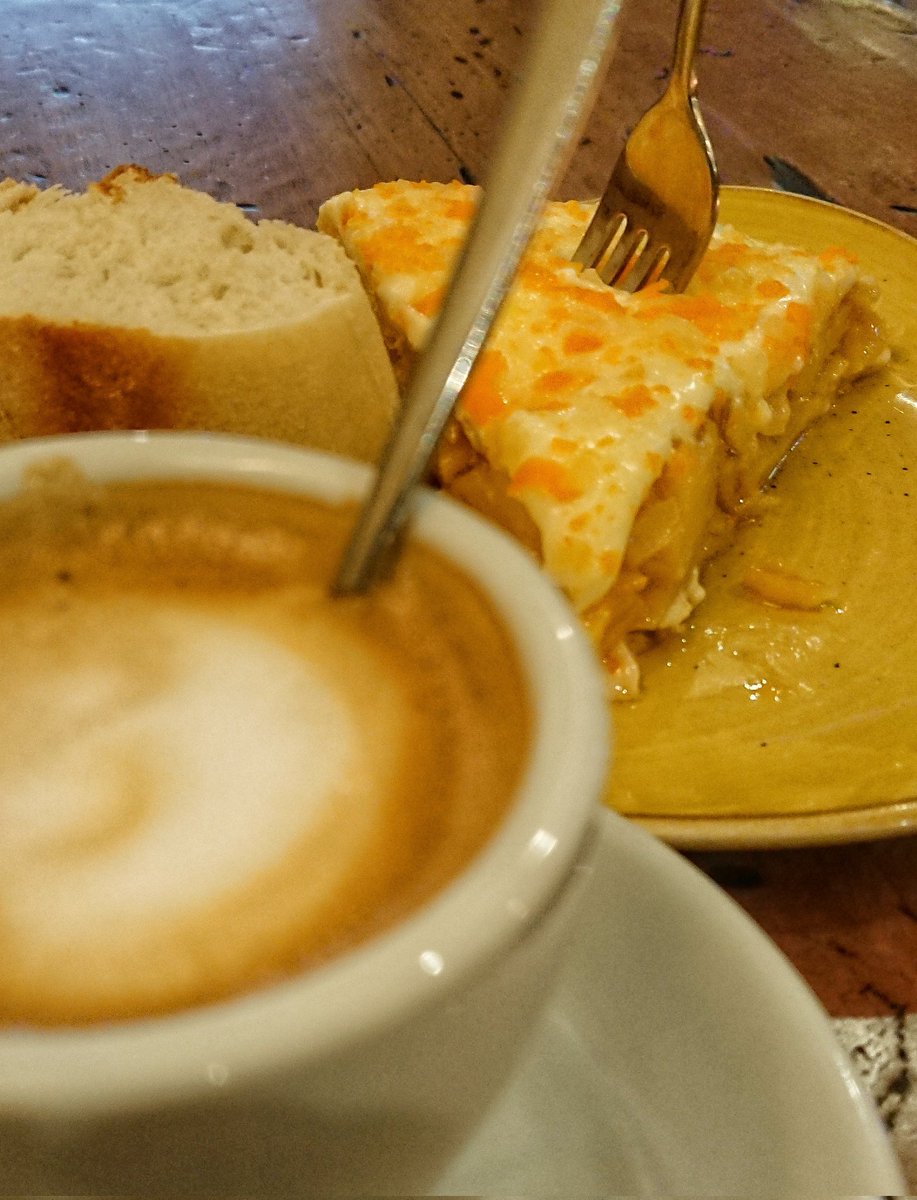 Gille_RM's tweet photo. Irailean indartsua hasteko osagai onenak.
#Euskalherria #Basquecountry #Barakaldo #Tortilla #Laugazta #4quesos #Ebakia #Kafea #coffee https://t.co/QQ0PG5jHkF