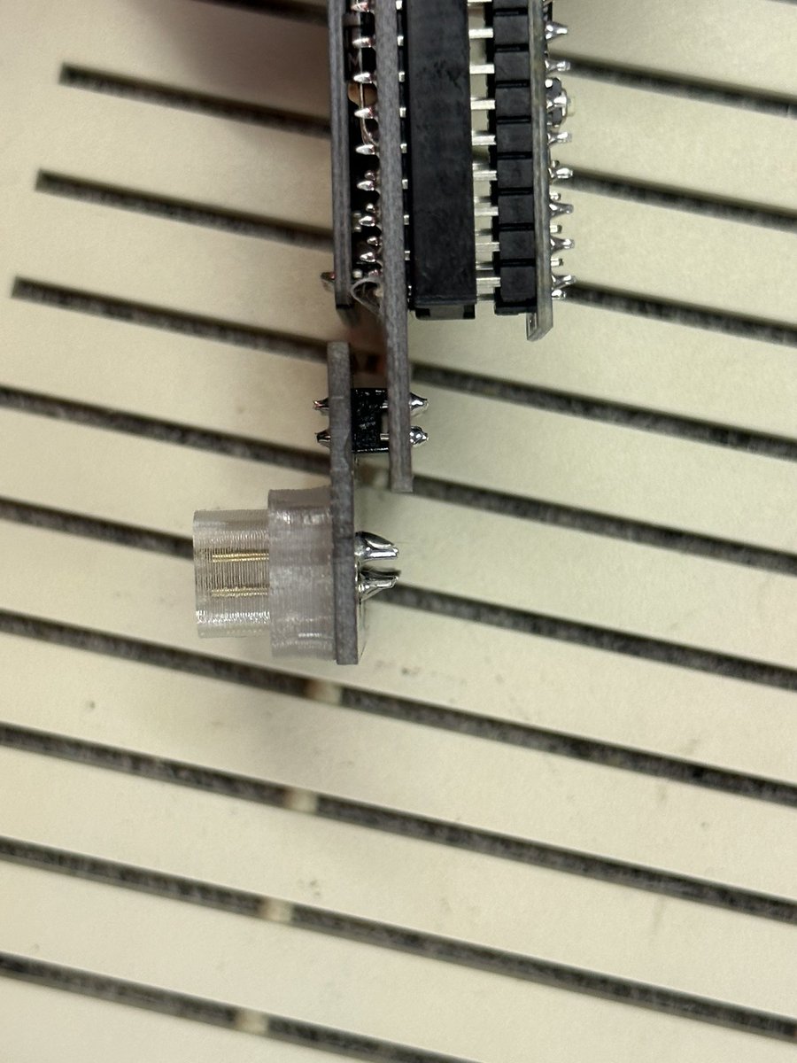 infinity5750's tweet image. *Reposted due to spelling mistake
The SP2SD DIY kit version is just finished. It will be open source. If I upload Gerber to my GitHub, you can build it yourself. We also have PCB for sale in our shop, we will let you know when it is ready!

#SP2SD #SMC #SmartportSD #KerosMacMods