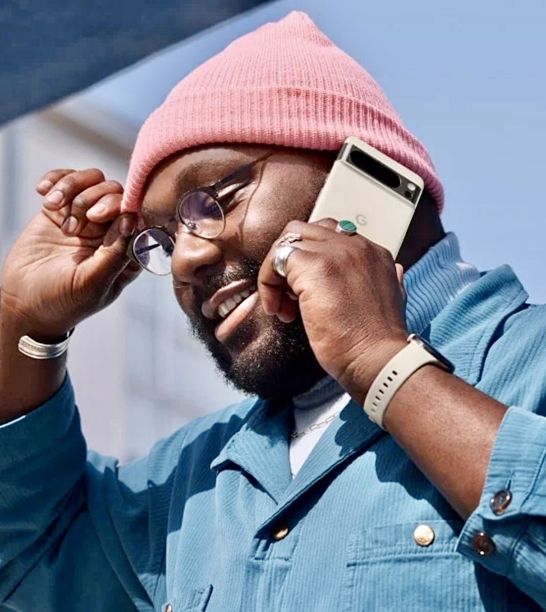 smartechdaily's tweet image. كل ما نعرفه حتى الآن عن مواصفات أجهزة Pixel القادمة من جوجل، #Pixel8 و #Pixel8Pro :
🔹 شاشة مسطحة بمقاس 6.17” من نوع OLED مع تردد 90Hz لنسخة Pixel8
🔹 شاشة مسطحة بمقاس 6.7” من نوع OLED مع تردد 120Hz لنسخة Pixel8Pro 
🔹 معالج Google #TensorG3
🔹 رام 12GB من نوع LPDDR5
🔹 ذاكرة…