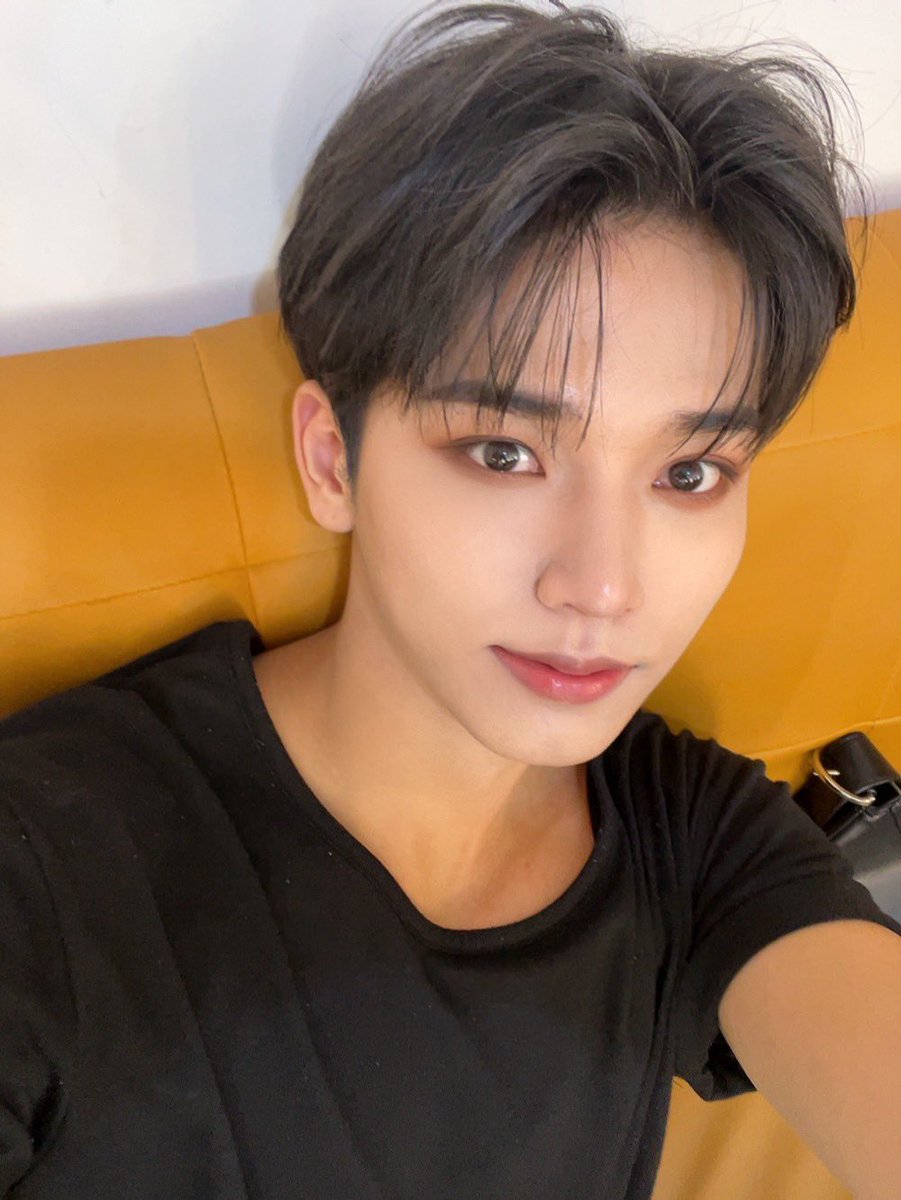 OmegaX_members's tweet photo. [#OX]

🖤

#OMEGA_X #오메가엑스
#혁 #HYUK https://t.co/4Ws10BY27d
