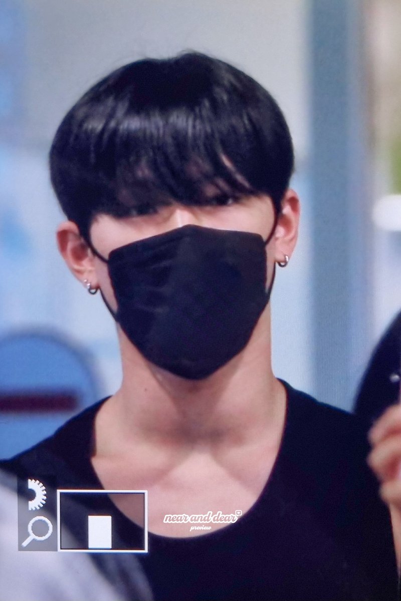 nearndear_607's tweet photo. 230903 ICN pre

건학이도 고생 많았다요🐕

#원어스 #이도
#ONEUS #LEEDO #イド https://t.co/Q0hWRvGYNr