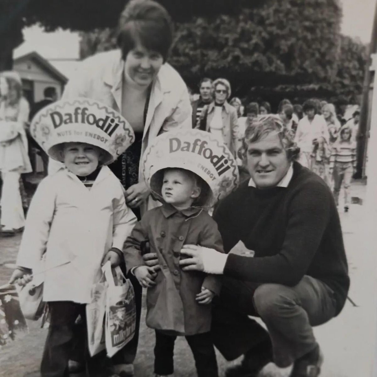 Me , my little Sister ,my Mum and Old Man at the Brisbane Ekka many moons ago . Miss this old lunatic more than anything ❤️

#FathersDay2023