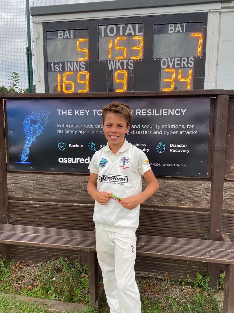 ThongsbridgeCC's tweet photo. A huge congratulations to one of our junior superstars, Jacob, after being selected for Yorkshire U10s recently. As a club we’re so proud of your dedication and enthusiasm to becoming the best cricketer you can be. Well done 👍🏻 https://t.co/Kf2mDj3H2e